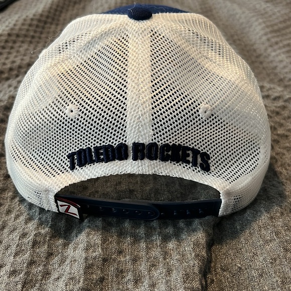 Toledo Rockets trucker hat - Picture 2 of 2